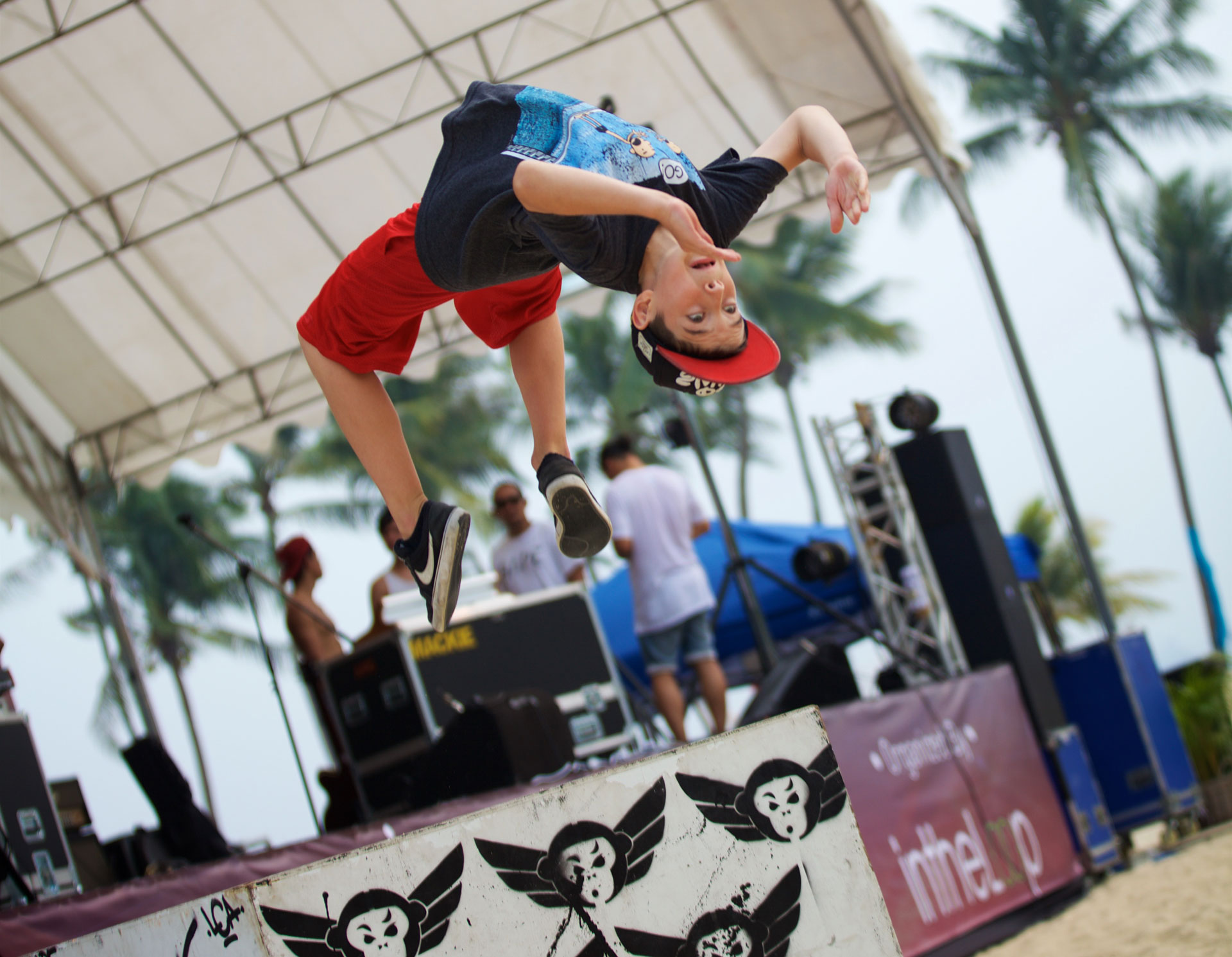 Superfly Learn 2 Flip Kids Camp